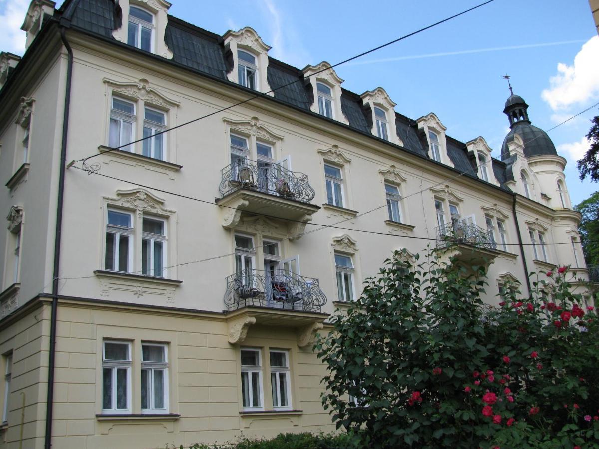 Villa Dagmar Luhačovice Eksteriør billede